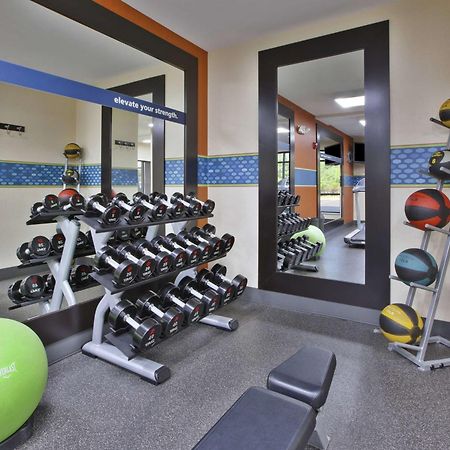 Hampton Inn Commerce/Novi Eksteriør billede