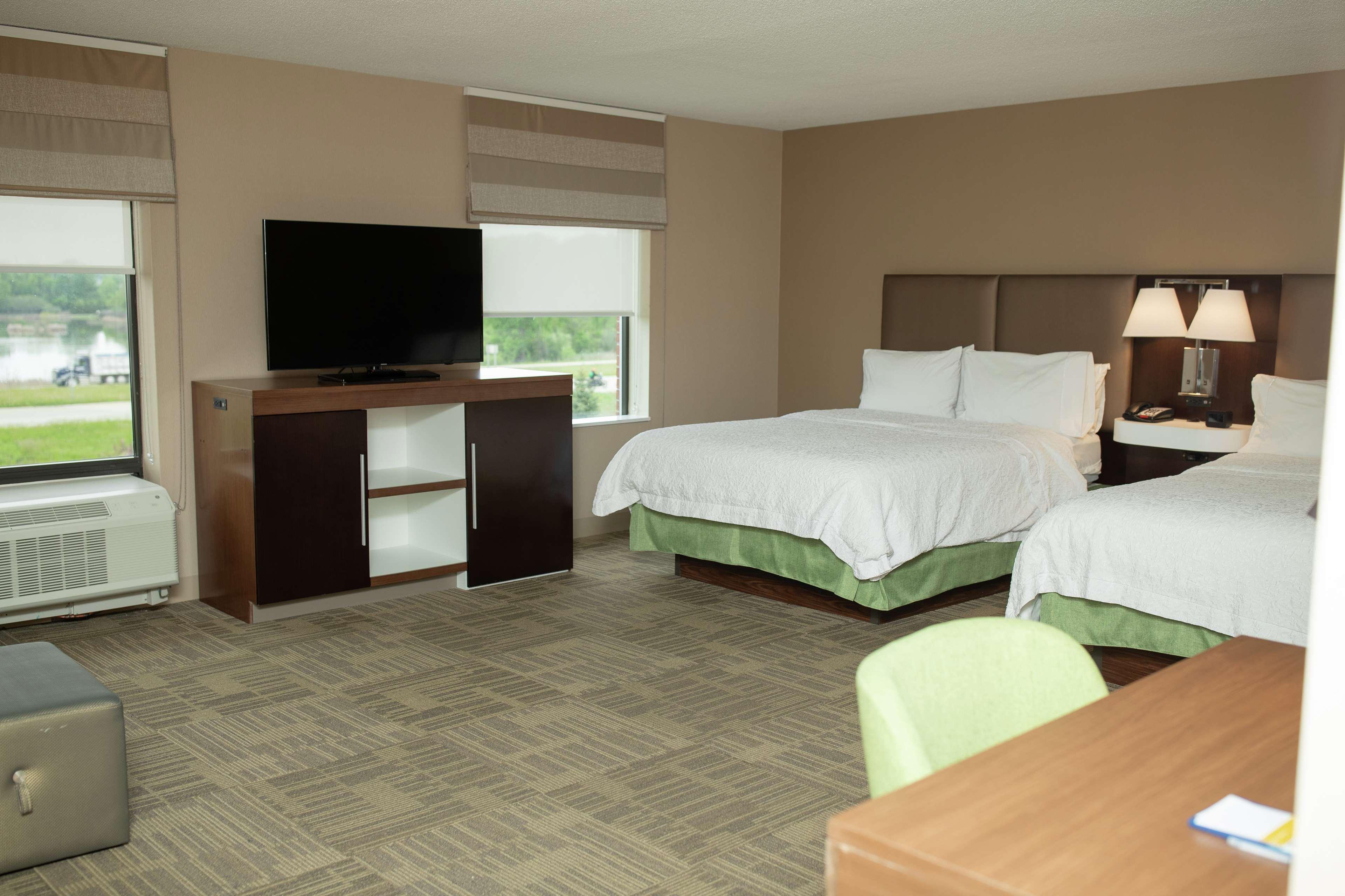 Hampton Inn Commerce/Novi Eksteriør billede