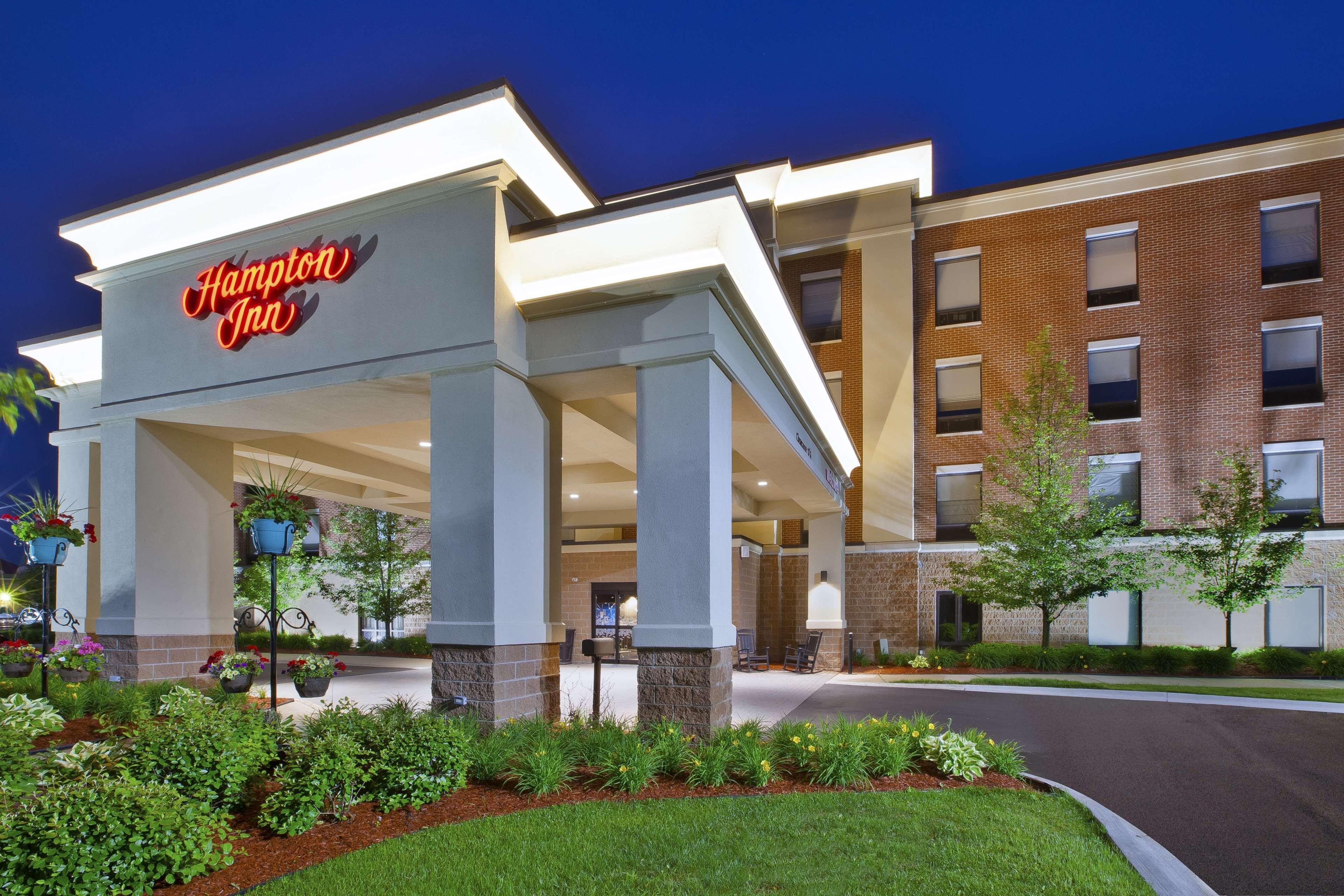 Hampton Inn Commerce/Novi Eksteriør billede