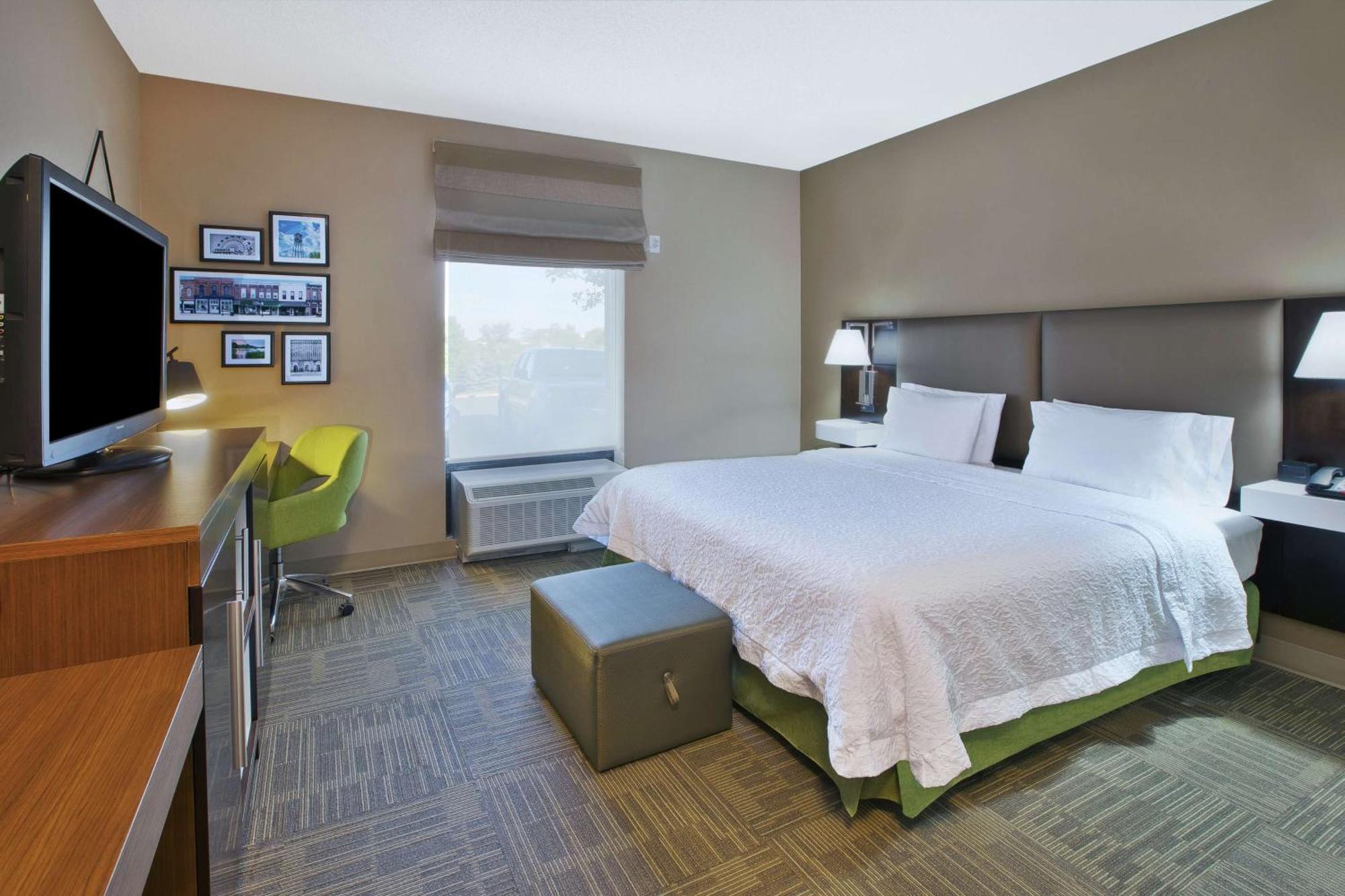 Hampton Inn Commerce/Novi Eksteriør billede