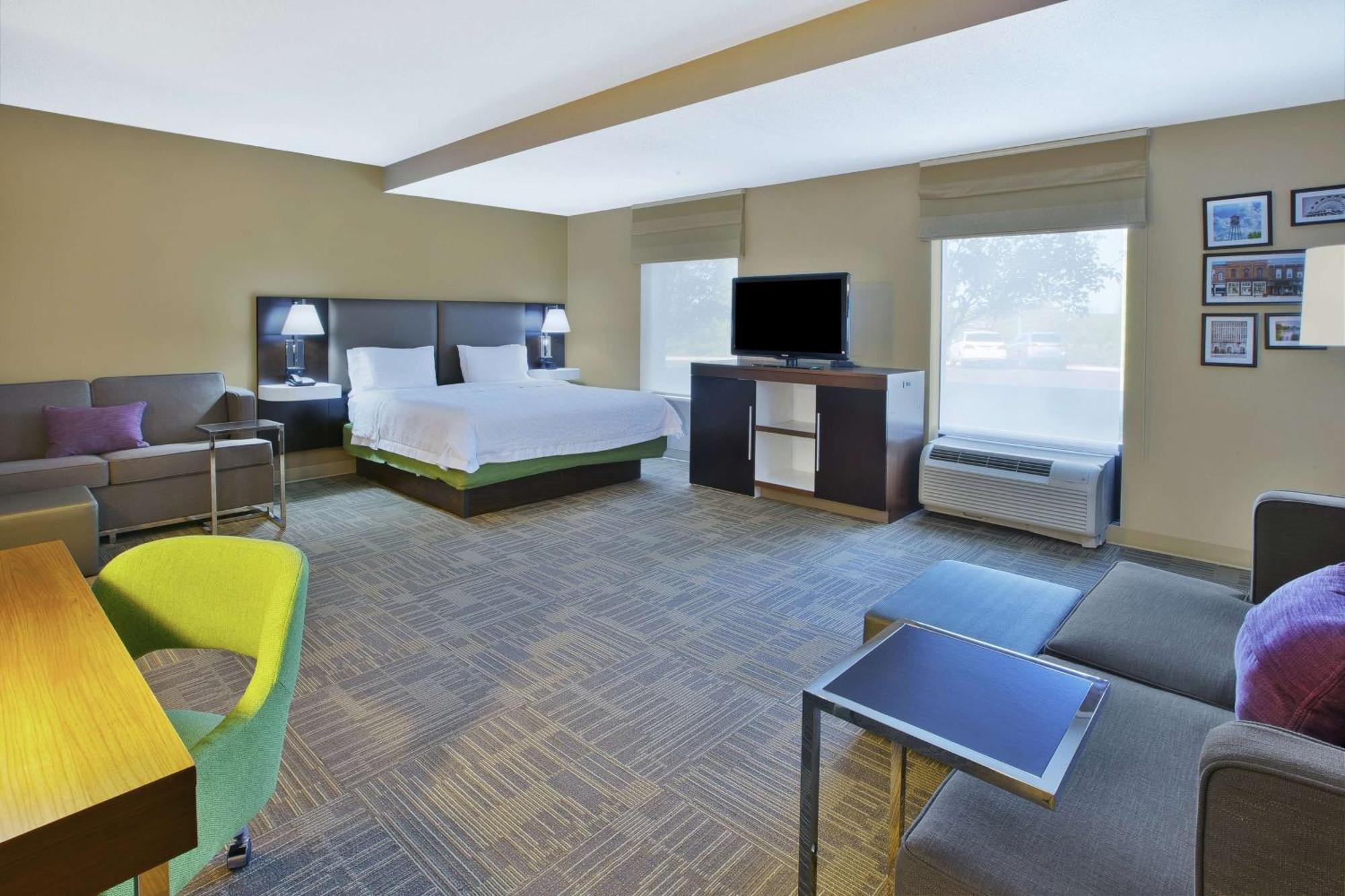 Hampton Inn Commerce/Novi Eksteriør billede